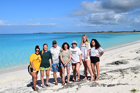 Geology students on a research trip to the Bahamas
